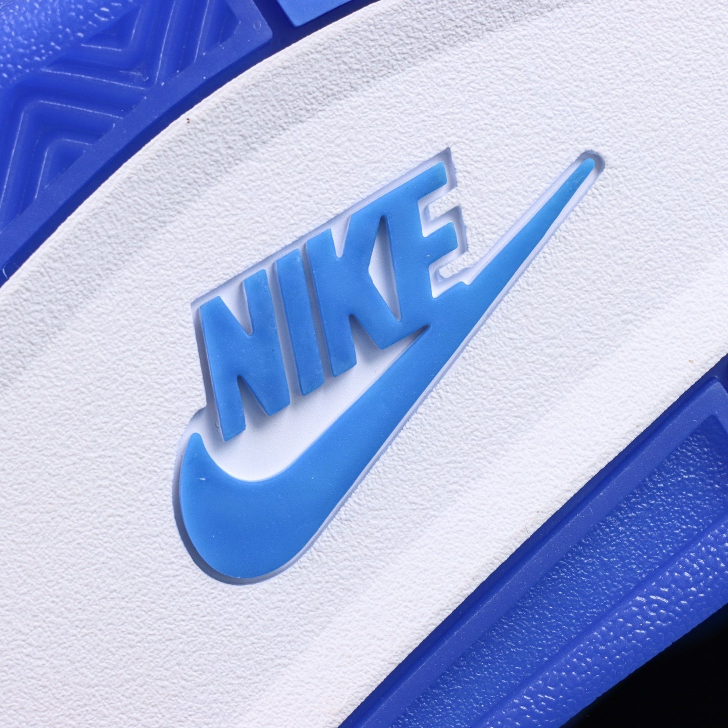 NIKE Air Jordan 4 X Nigel Sylvester X Brick by Brick