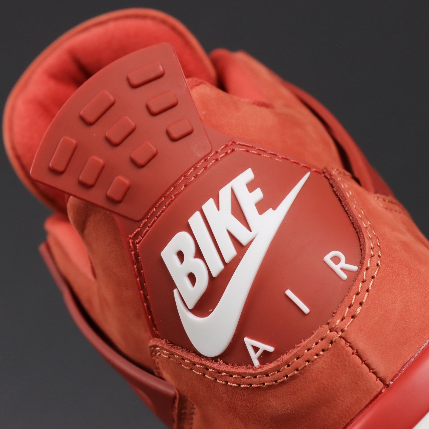 NIKE Air Jordan 4 X Nigel Sylvester X brick by Brick