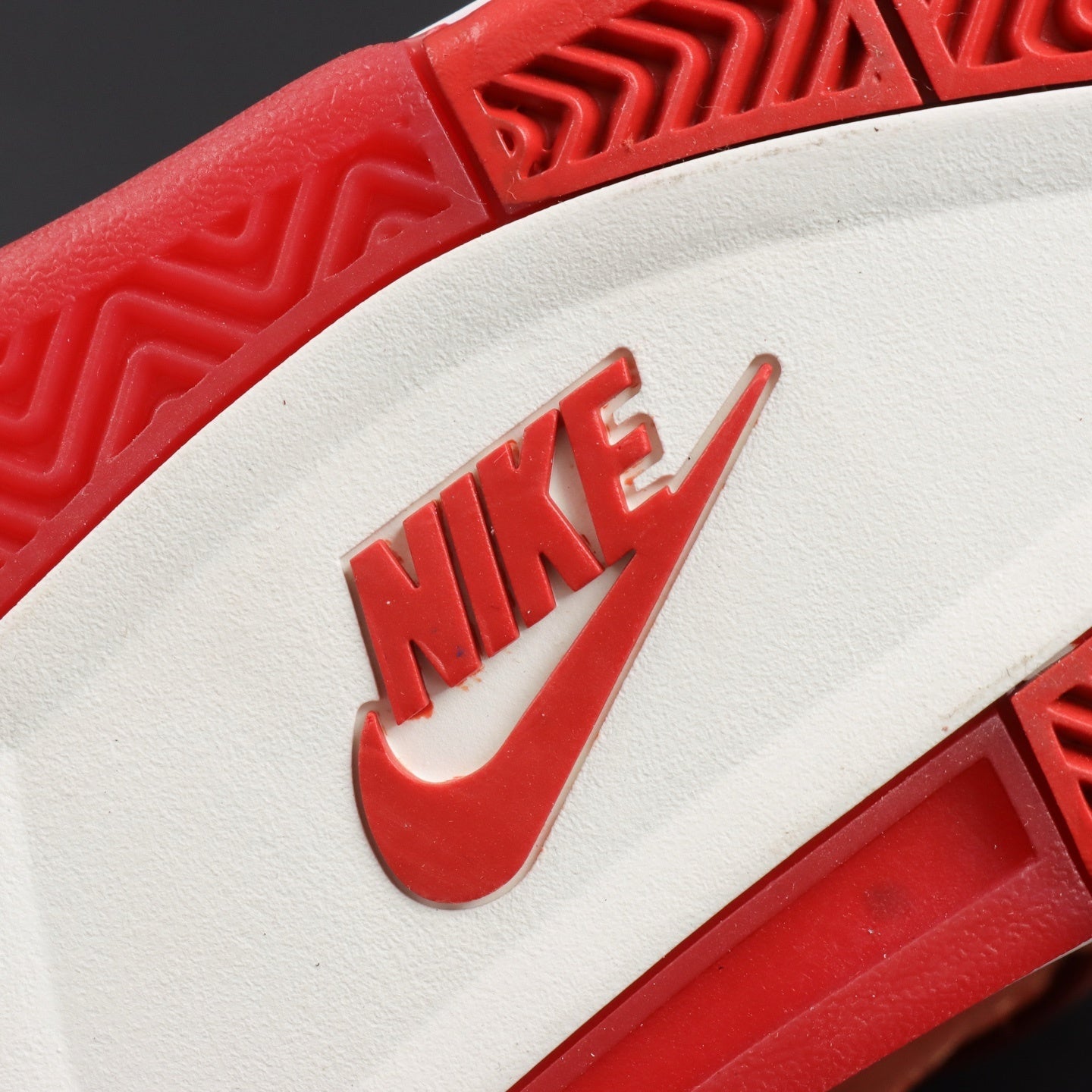 NIKE Air Jordan 4 X Nigel Sylvester X brick by Brick