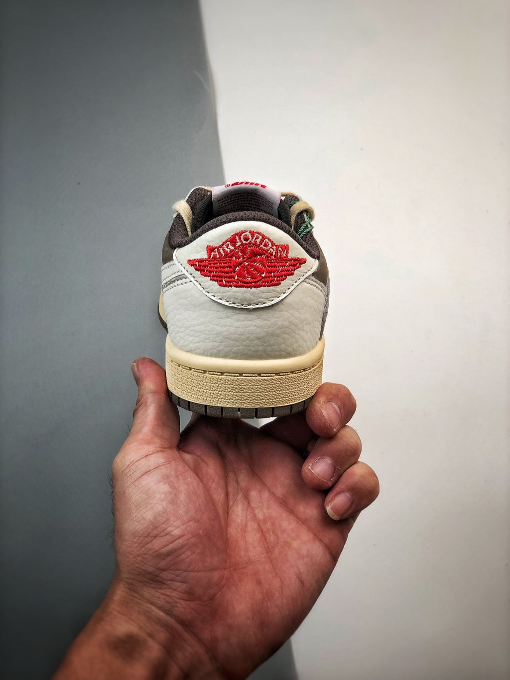 Children's TRAVIS SCOTT X NIKE AIR JORDAN 1 LOW OG REVERSE MOCHA