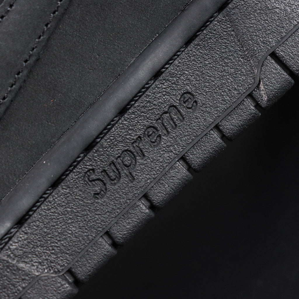 SUPREME X NIKE DUNK SB LOW