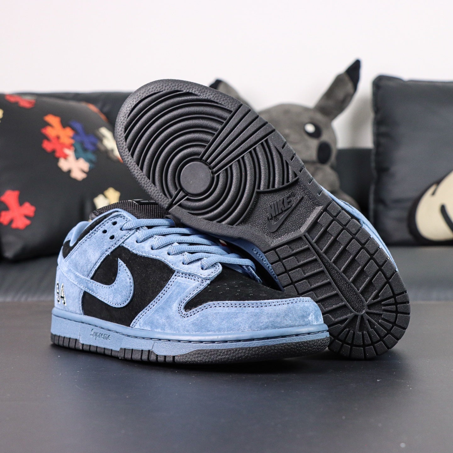 SUPREME X NIKE DUNK SB LOW