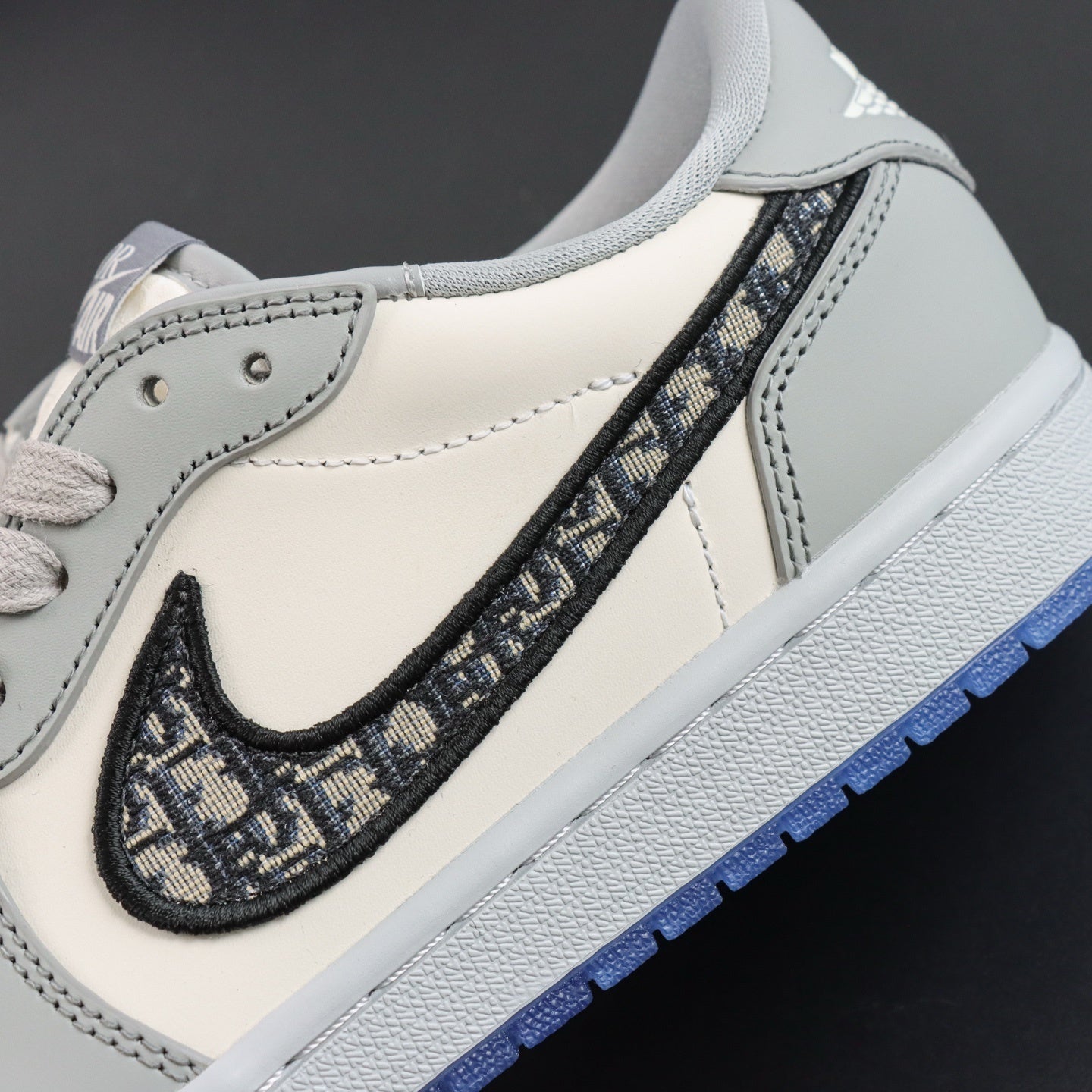 CD X NIKE AIR JORDAN 1