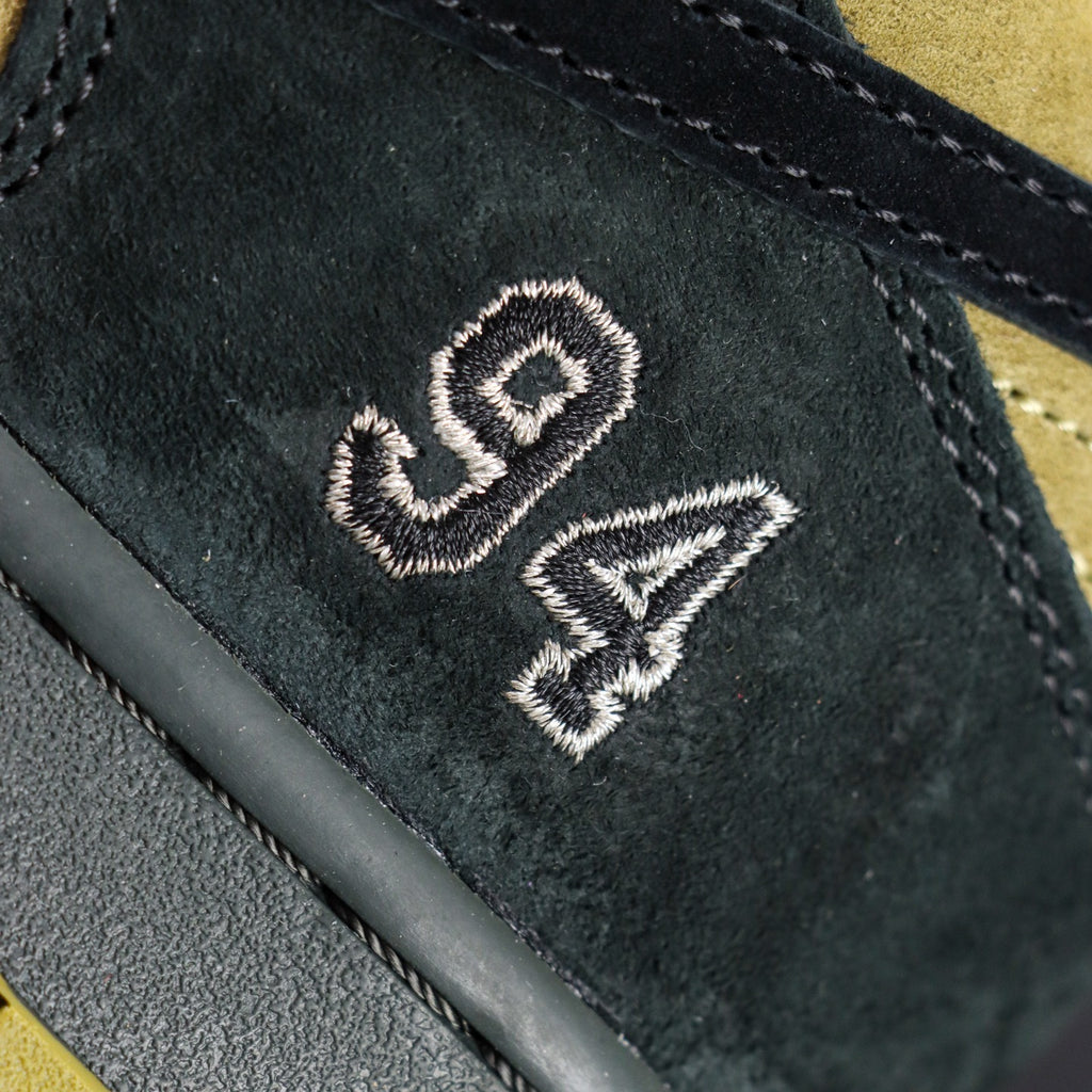 SUPREME X NIKE DUNK SB LOW