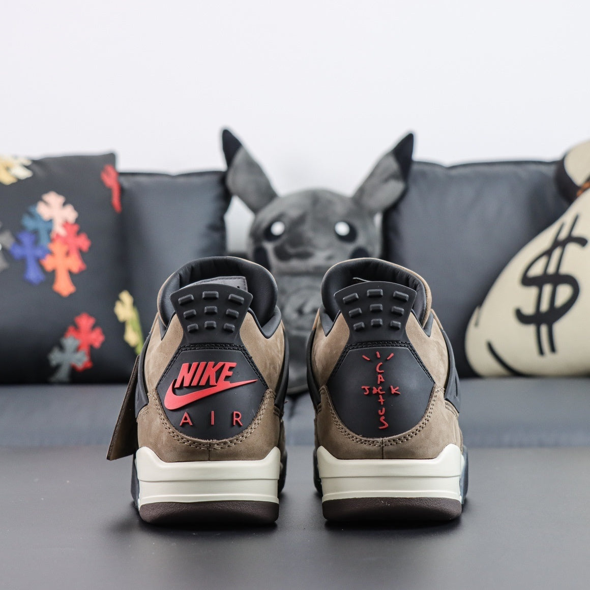 NIKE Air Jordan 4 Travis Scott