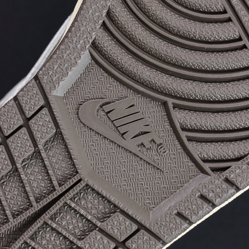 NIKE Air Jordan 1 Low Travis Scott Riverse Mocha