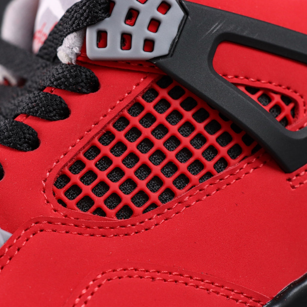 NIKE Air Jordan 4 Retro Toro Bravo