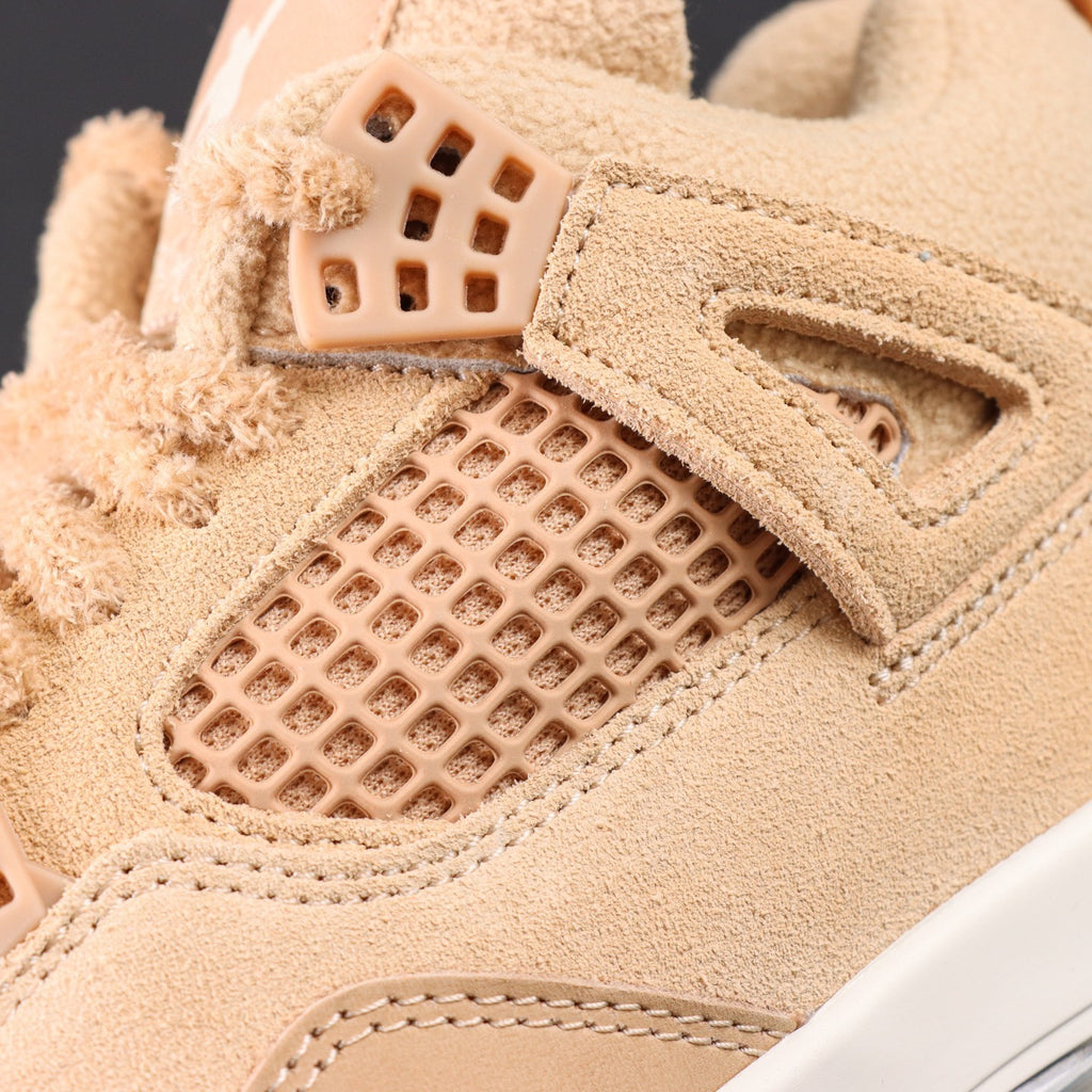 NIKE Air Jordan 4 Cozy Girl