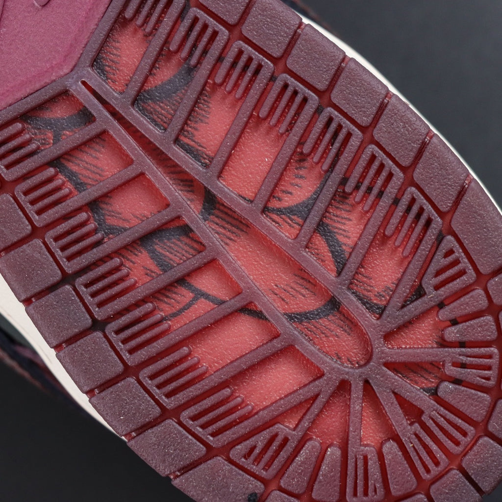 RIOT SKATESHOP X NIKE SB DUNK LOW