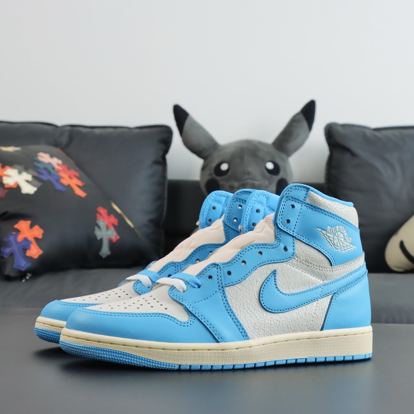 NIKE AIR JORDAN 1 UNC Reimagined