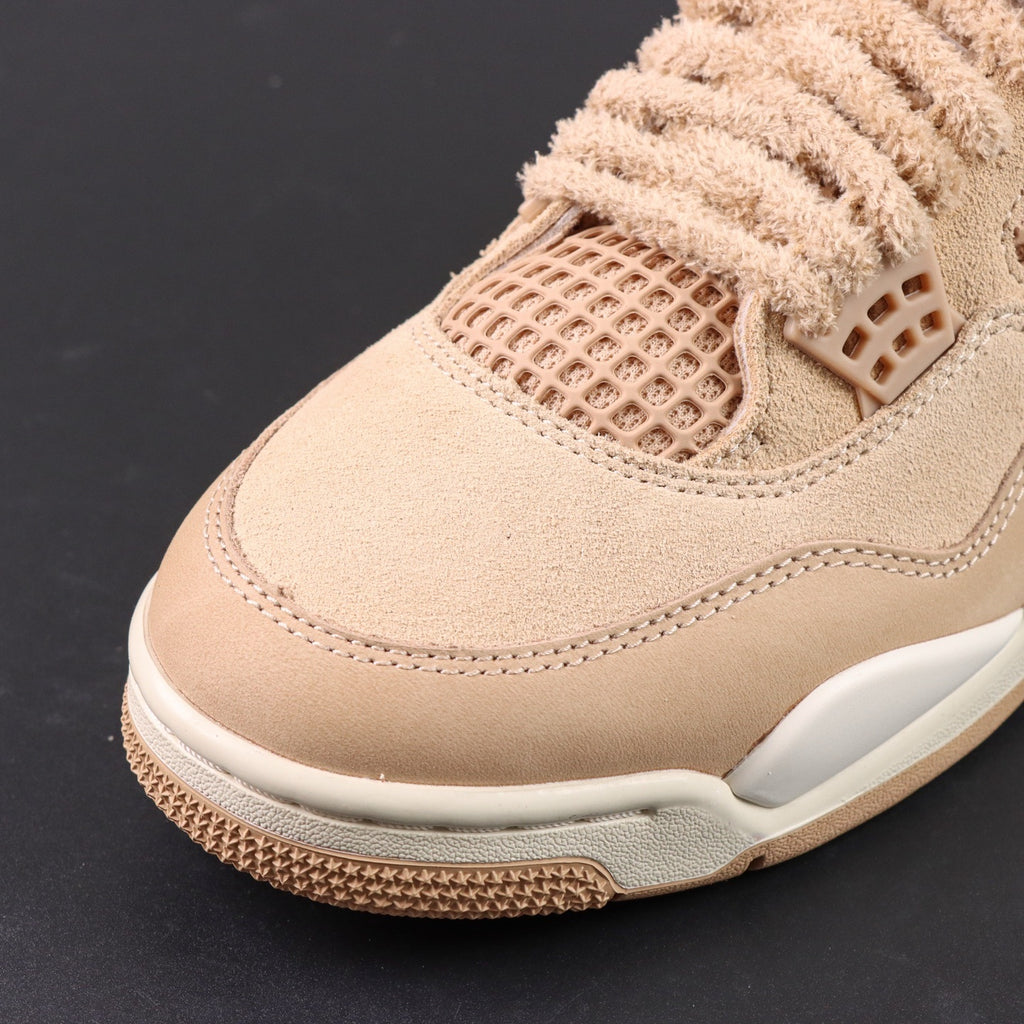 NIKE Air Jordan 4 Cozy Girl