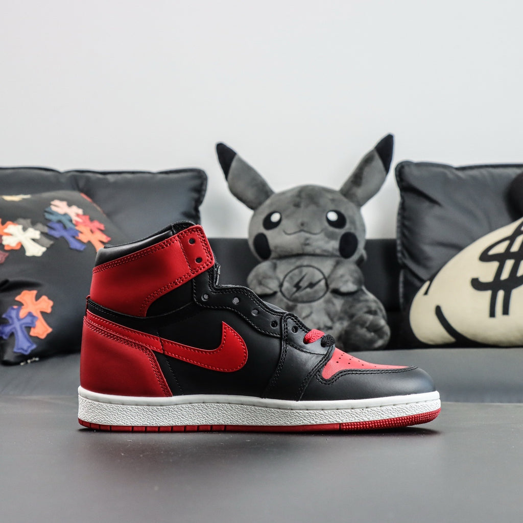 NIKE AIR JORDAN 1 HIGH 85 BRED