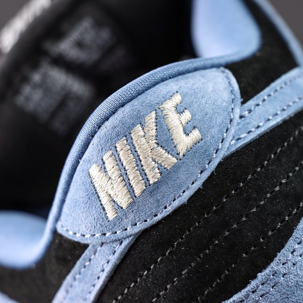 SUPREME X NIKE DUNK SB LOW