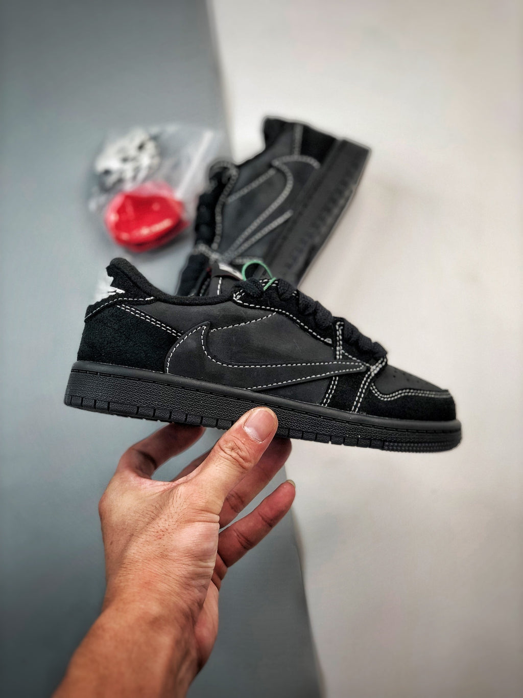 Children's TRAVIS SOCTT X NIKE AIR JORDAN 1 LOW OG "BLACK PHANTOM"