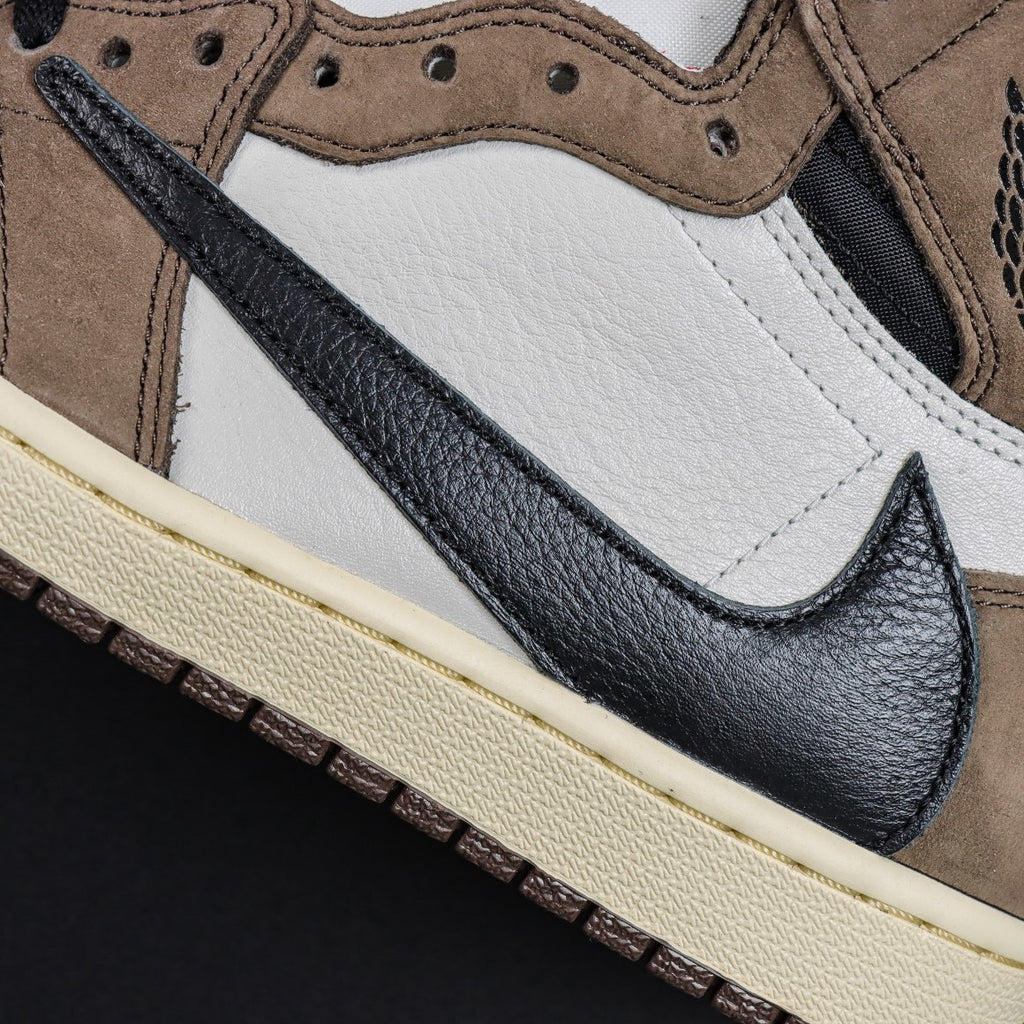 Nike Air Jordan 1 Hight Travis Scott