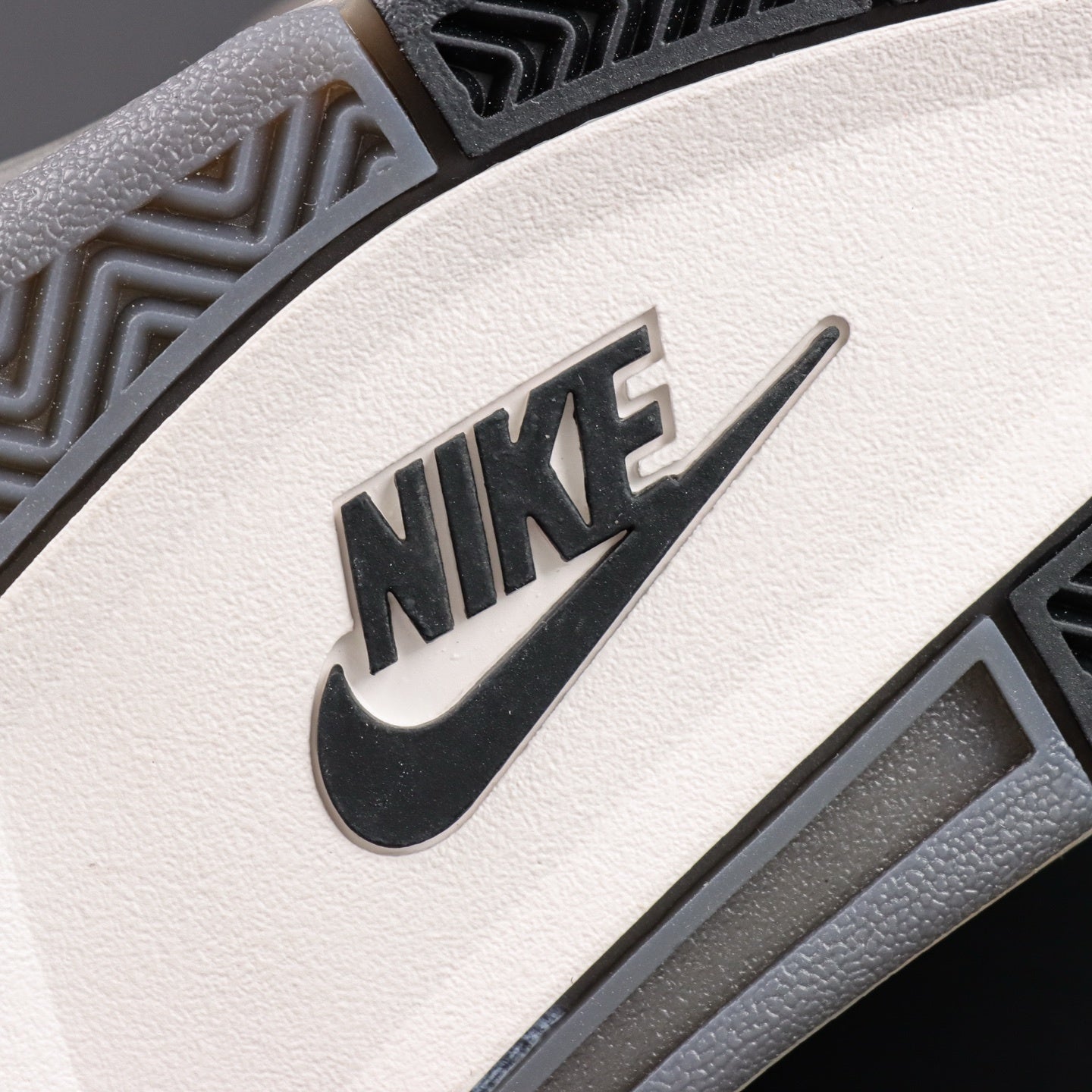 NIKE Air Jordan 4 Cave Stone