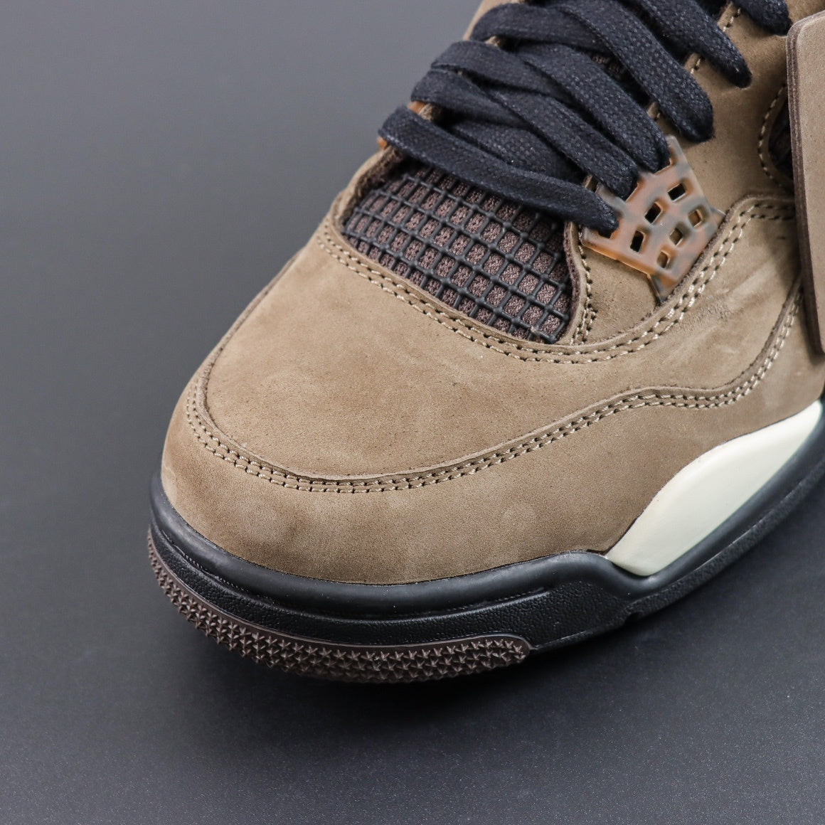 NIKE Air Jordan 4 Travis Scott