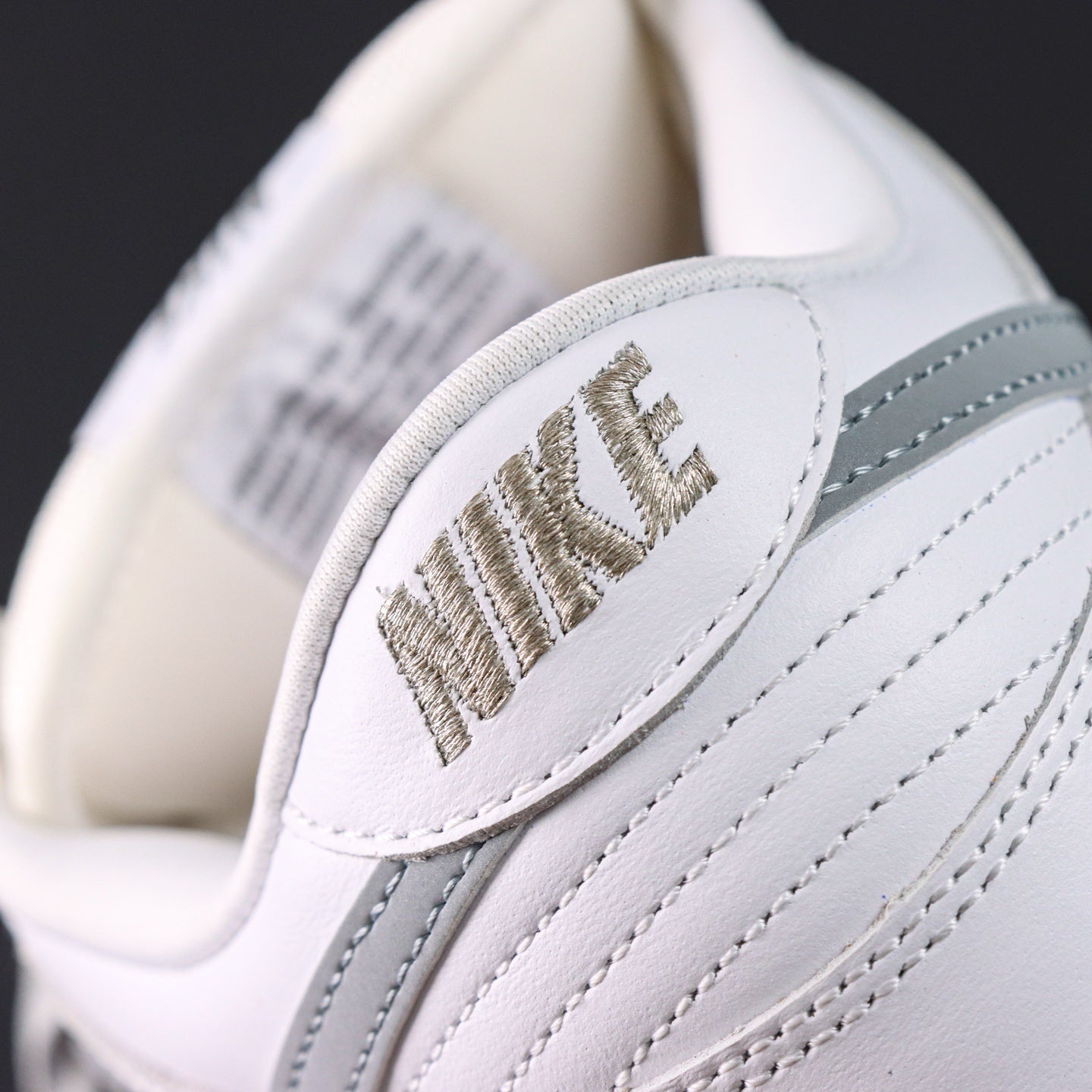 SUPREME X NIKE DUNK SB LOW