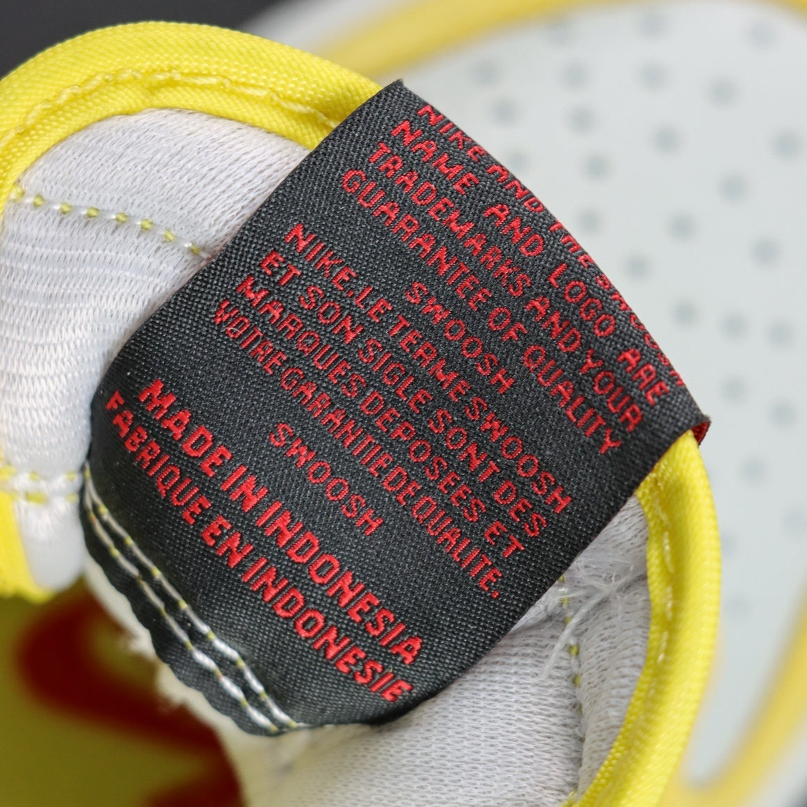 Children's Travis Scott x NIKE AIR JORDAN 1 LOW CANARY