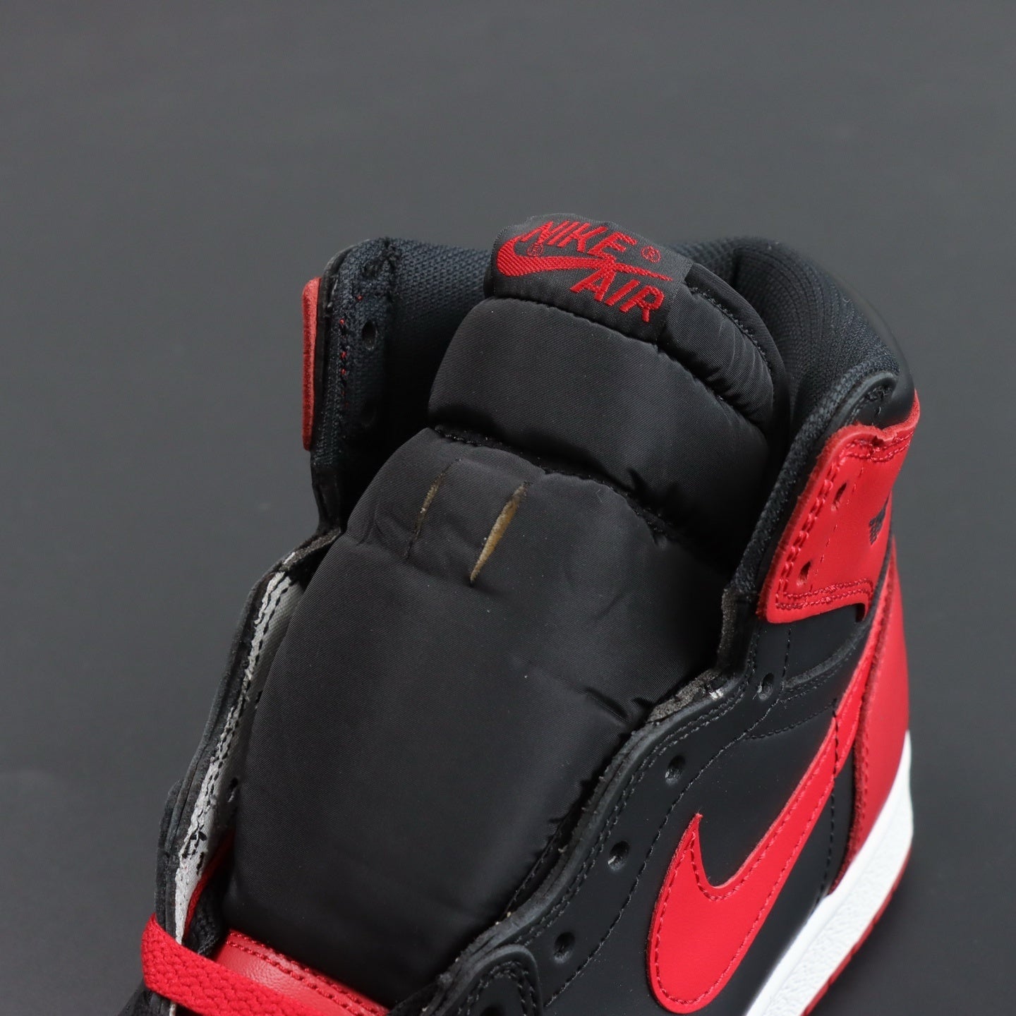 NIKE AIR JORDAN 1 HIGH 85 BRED