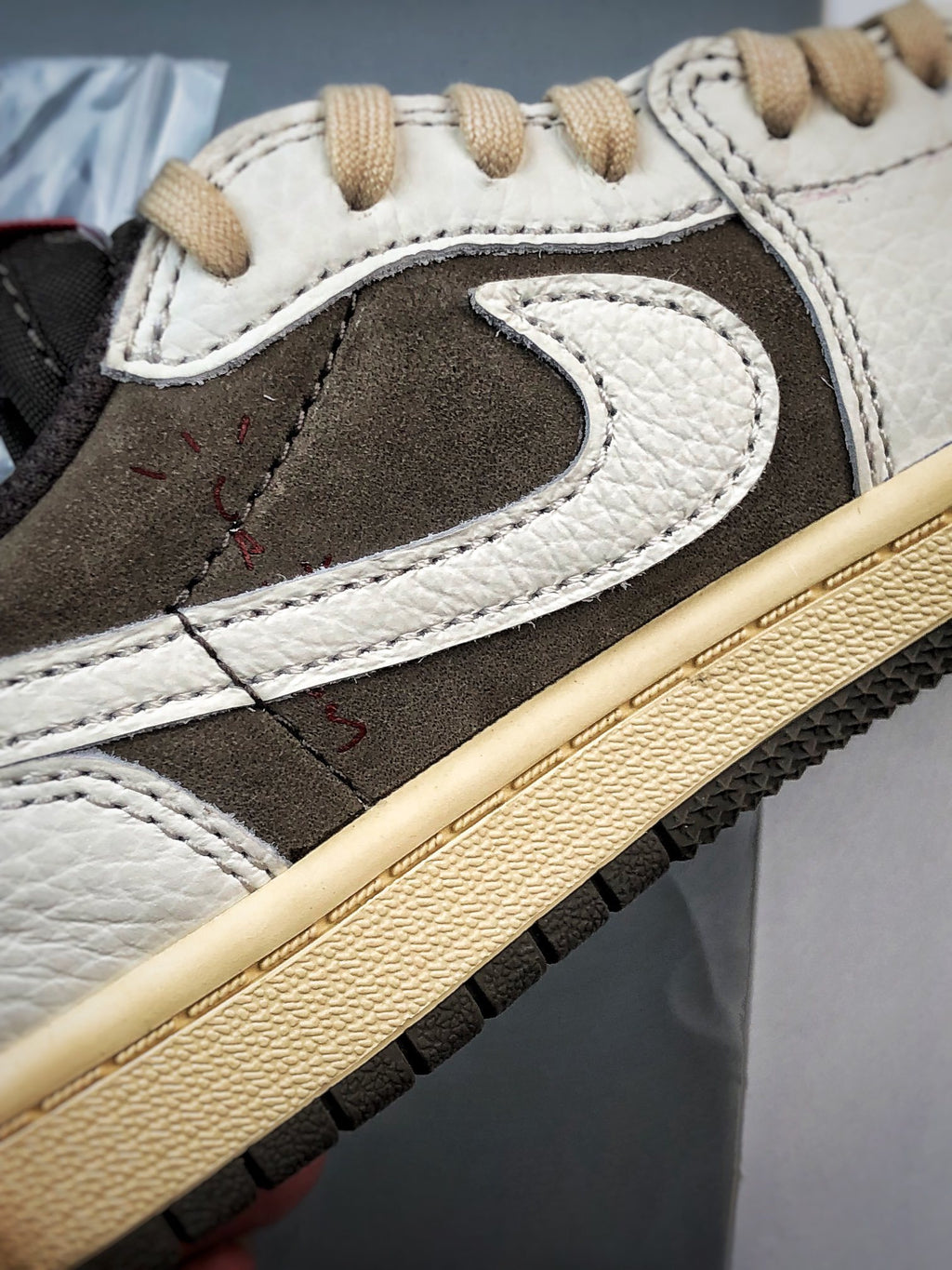 Children's TRAVIS SCOTT X NIKE AIR JORDAN 1 LOW OG REVERSE MOCHA