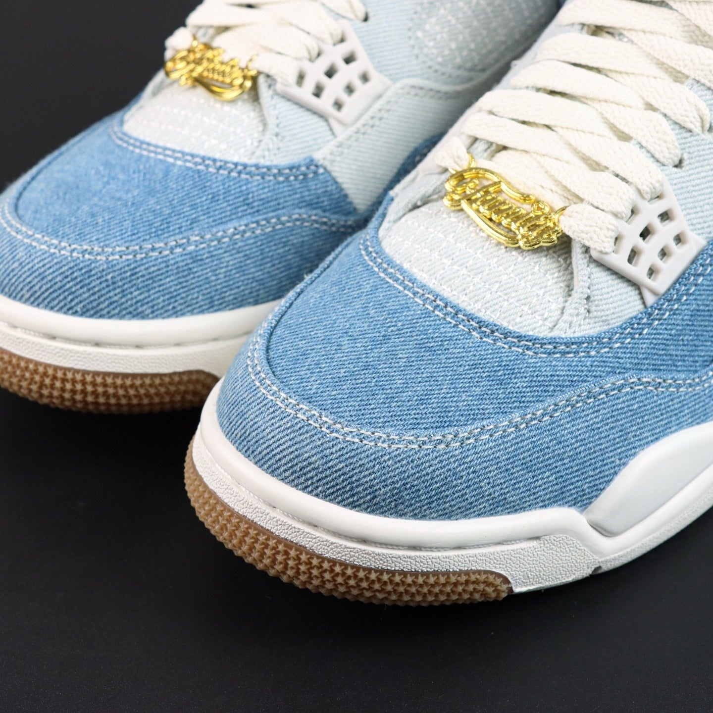 NIKE Air Jordan 4 Worn Blue