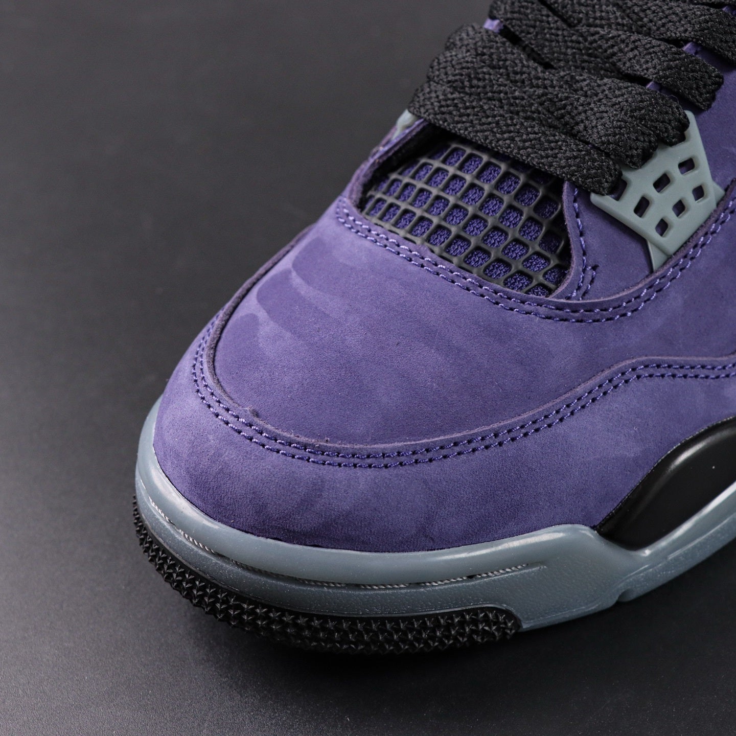 NIKE Air Jordan 4 Retro Imperial Purple