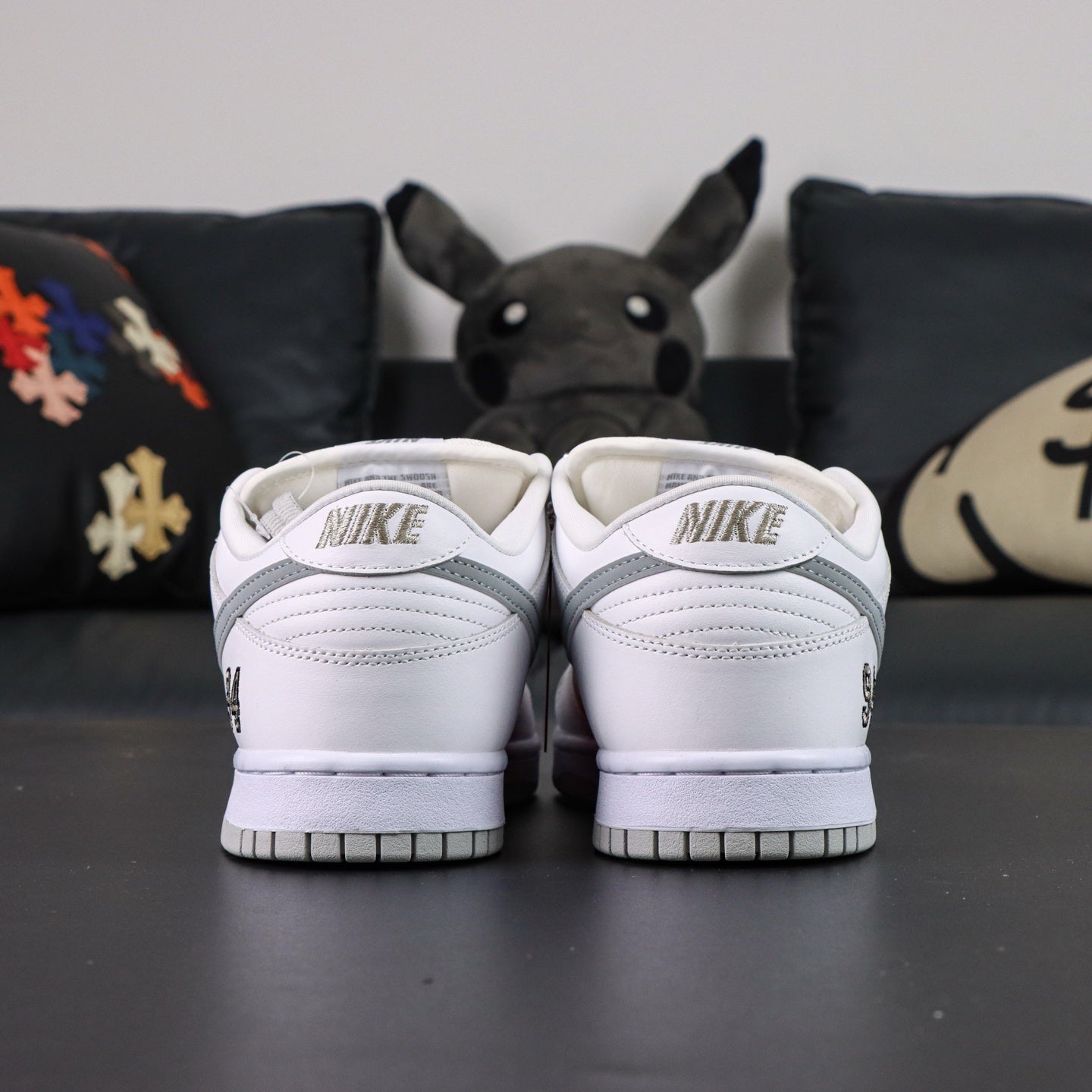 SUPREME X NIKE DUNK SB LOW