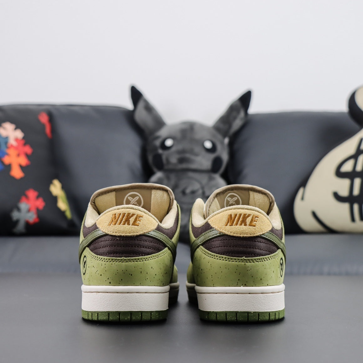 YUTO HORIGOME X NIKE DUNK SB LOW ASPARAGUS