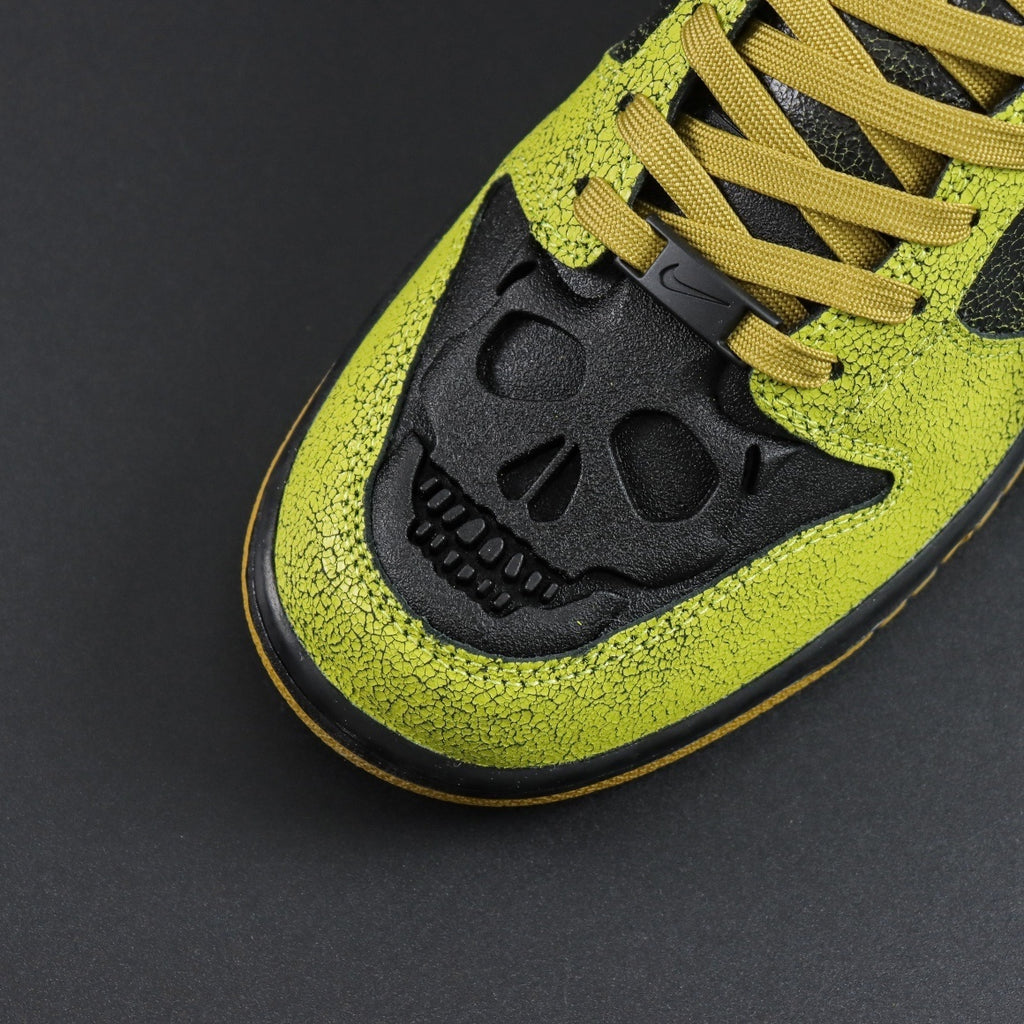 NIKE DUNK LOW HALLOWEEN