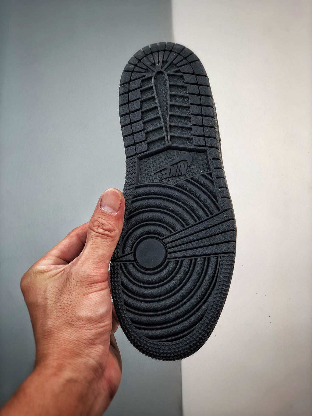 Children's TRAVIS SOCTT X NIKE AIR JORDAN 1 LOW OG "BLACK PHANTOM"