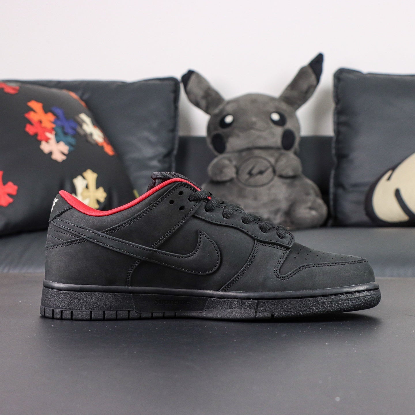 SUPREME X NIKE DUNK SB LOW