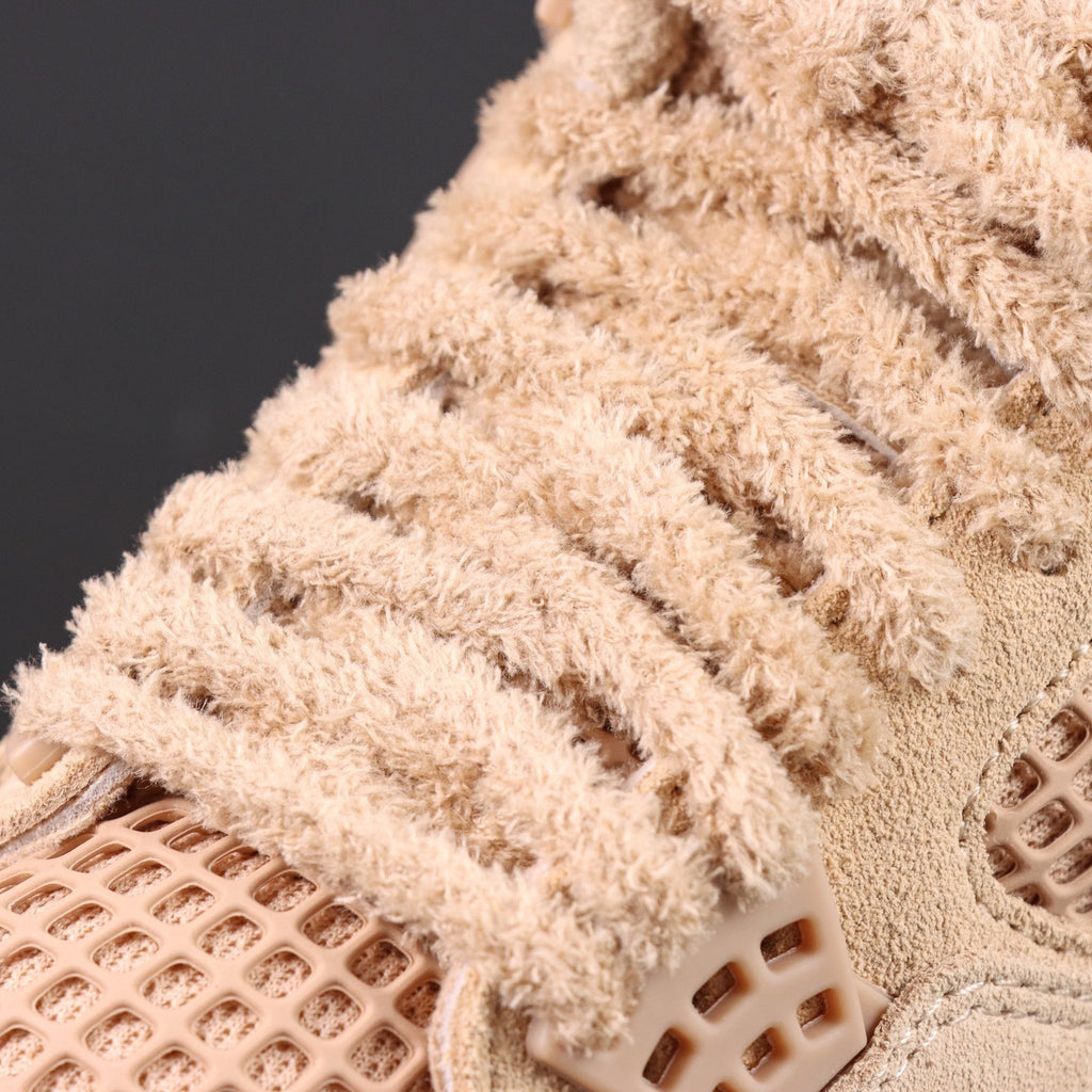 NIKE Air Jordan 4 Cozy Girl